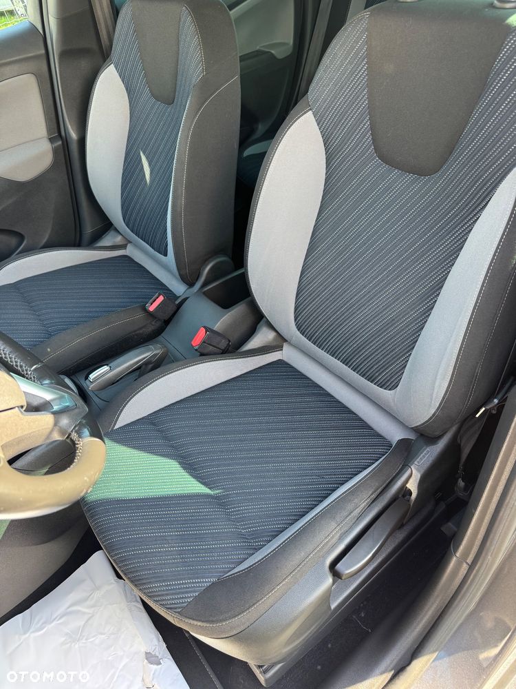 Opel Crossland X - 22