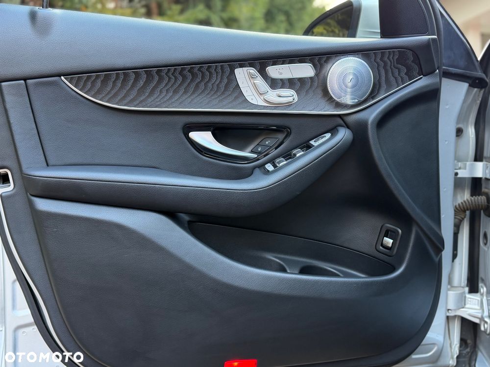 Mercedes-Benz GLC 300 4Matic 9G-TRONIC - 16