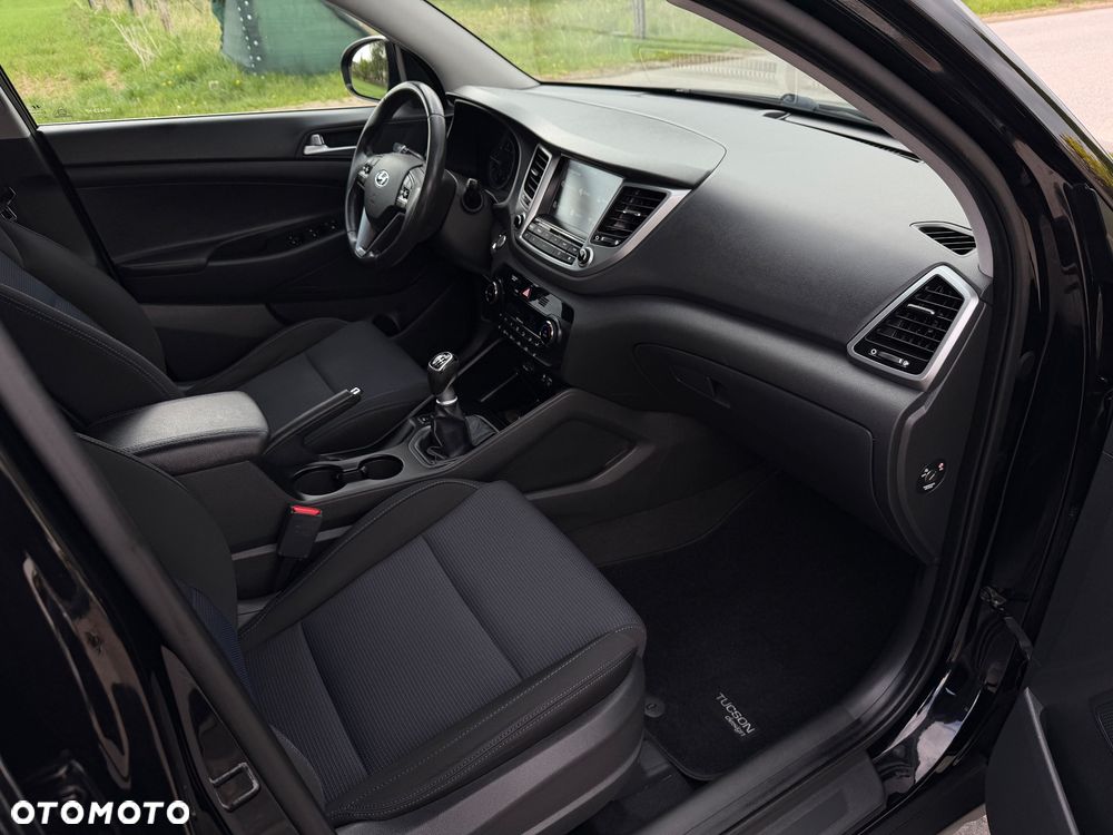 Hyundai Tucson 2.0 CRDi 2WD Trend - 27