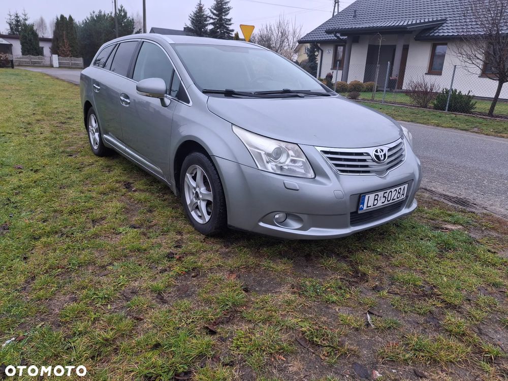 Toyota Avensis 2.0 D-4D - 1