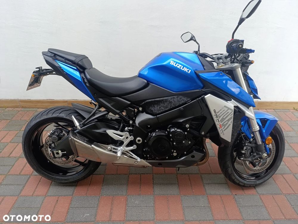 Suzuki GSX - 5