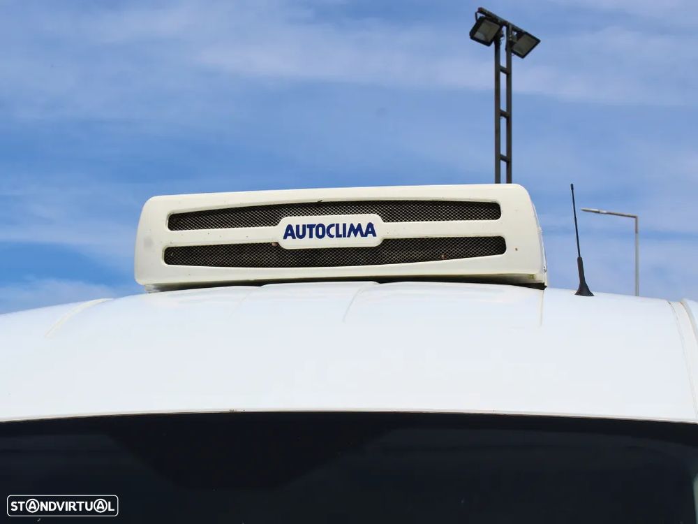 Ford Transit 2.0 TDCI Isotermica Frio L2H2 com IVA de  2019 - 6