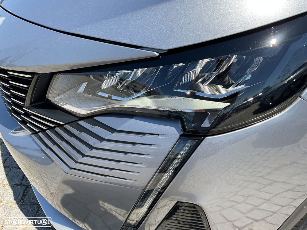 Peugeot 3008 1.6 Hybrid Allure e-EAT8 - 8
