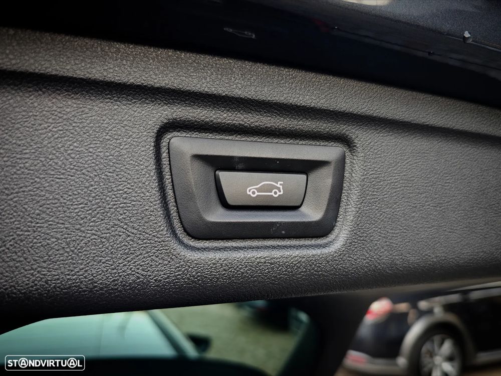 BMW 320 e Line Luxury Auto - 10