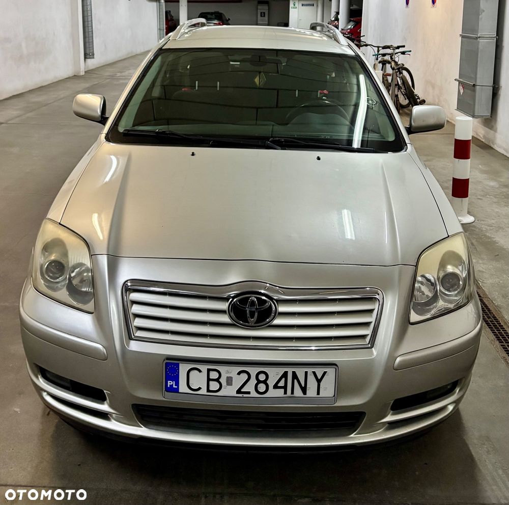Toyota Avensis 1.8 VVT-i Combi - 1