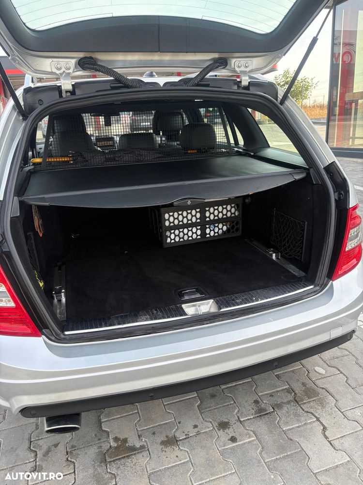 Mercedes-Benz C - 10