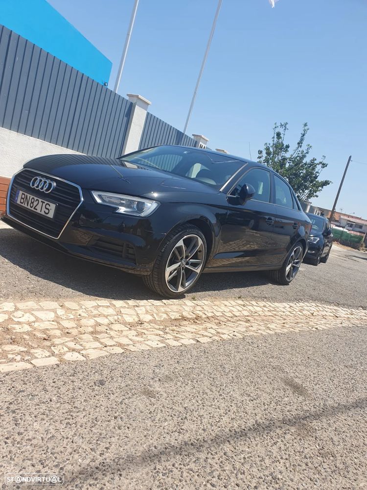 Audi A3 Limousine 30 TDI S tronic design - 11