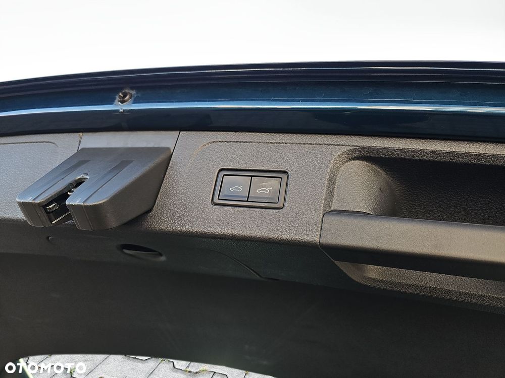 Volkswagen Passat - 17