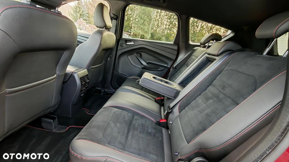 Ford Kuga 2.0 TDCi 4x4 ST-Line - 25