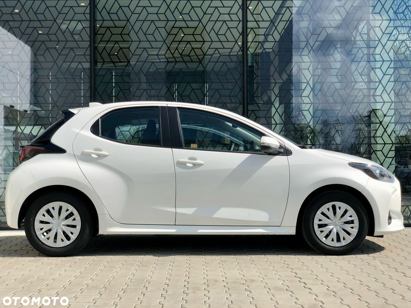 Toyota Yaris - 4