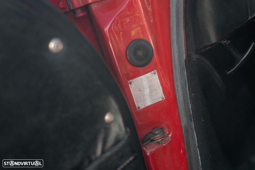 Porsche 911 Série F - 14