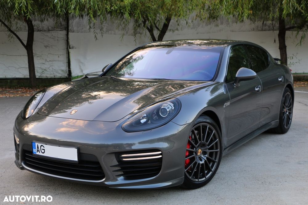 Porsche Panamera 4.8 PDK GTS - 5
