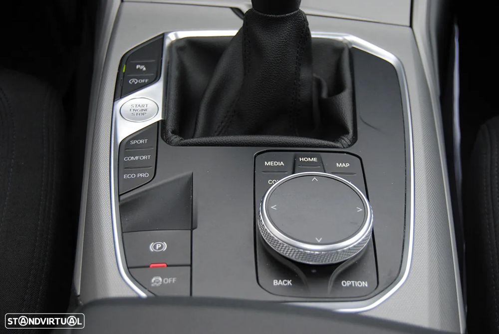 BMW 318 d Touring Advantage - 19