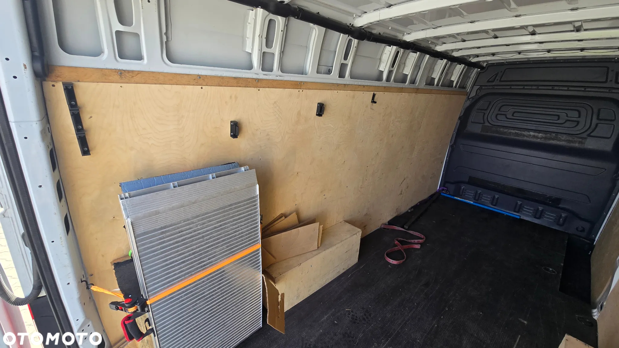Mercedes-Benz SPRINTER - 10