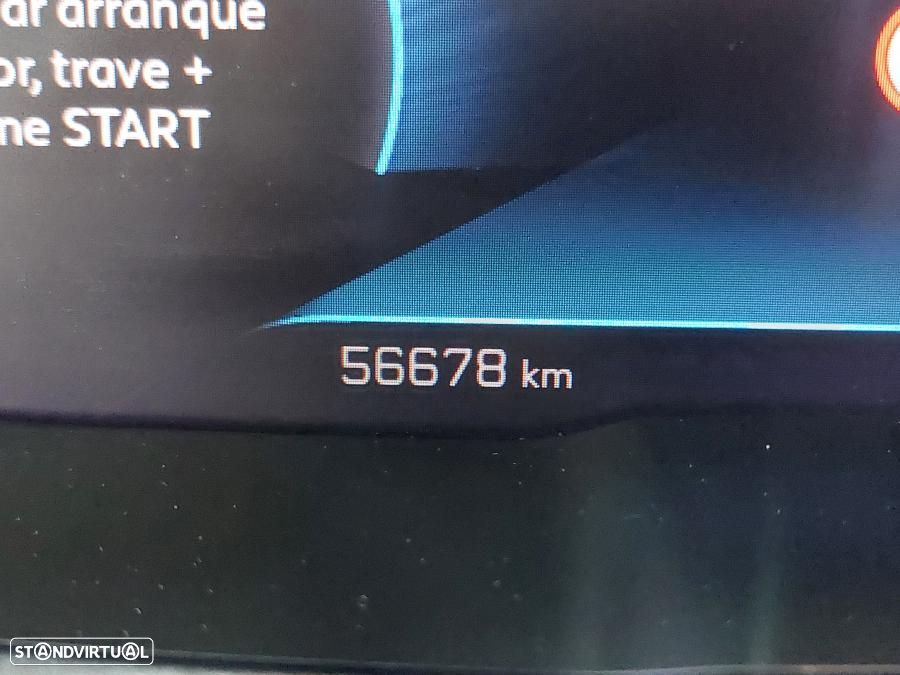 Peugeot 5008 1.2 PureTech Allure EAT8 - 8
