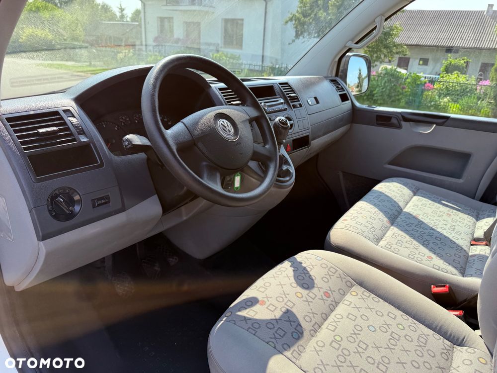 Volkswagen TRANSPORTER T5 1,9TDI 102KM - 22