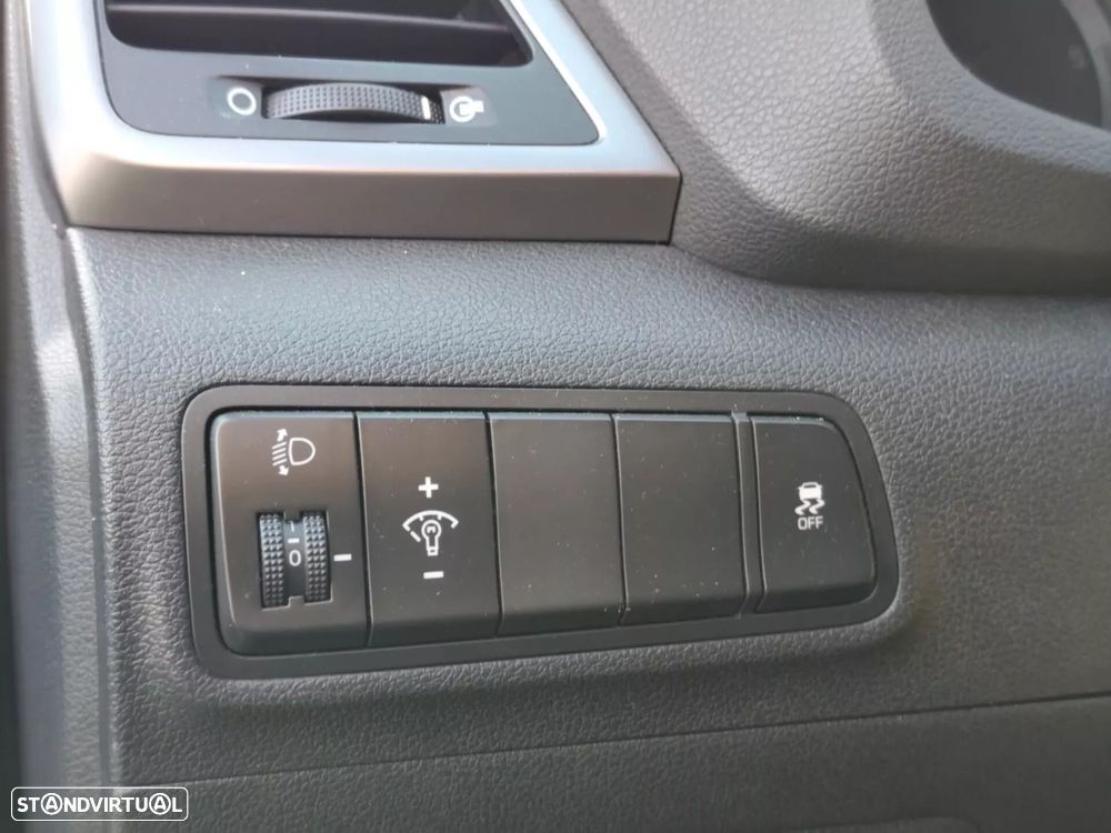 Hyundai Tucson blue 1.7 CRDi 2WD Advantage - 27