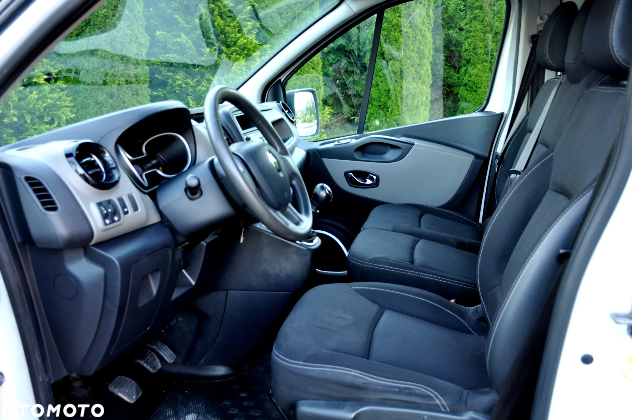 Renault Trafic Long - 23