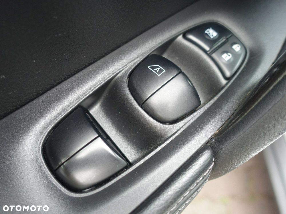 Nissan X-Trail 1.6 DCi Xtronic N-Connecta - 30