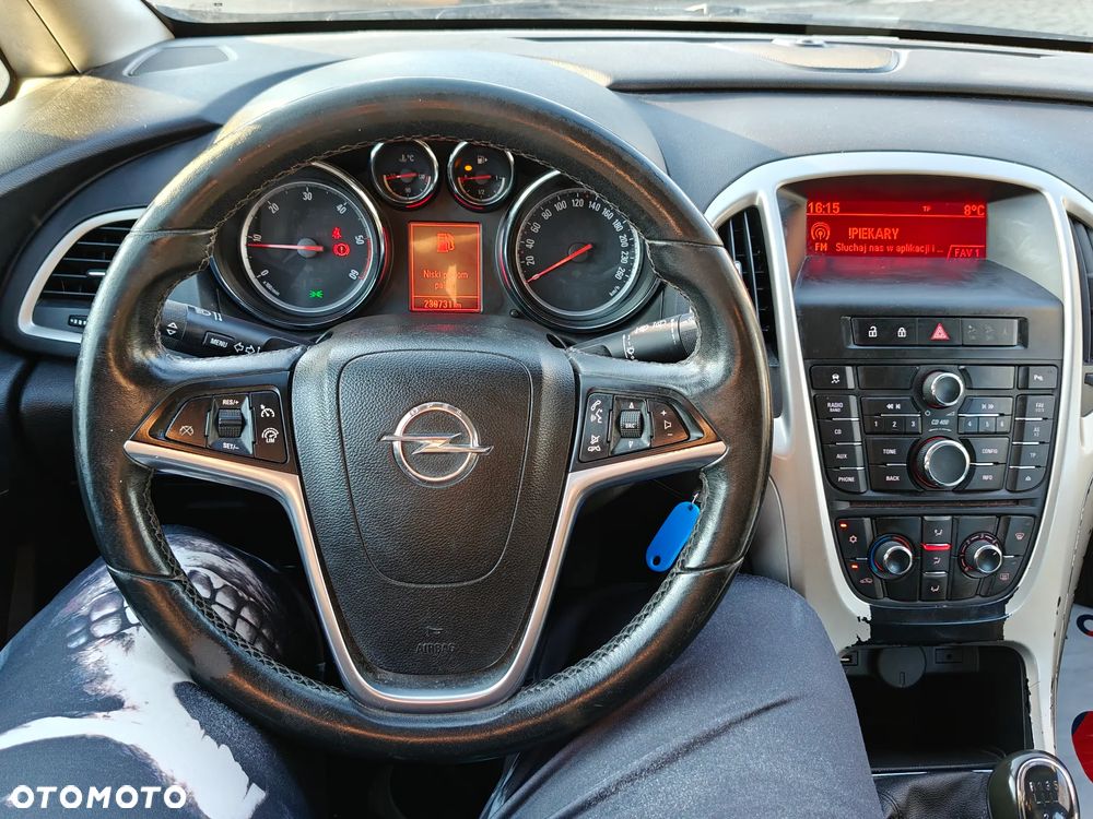 Opel Astra 1.7 CDTI Cosmo - 9