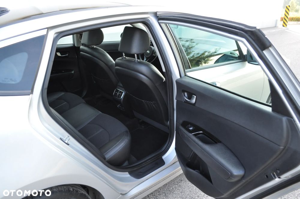 Kia Optima - 17