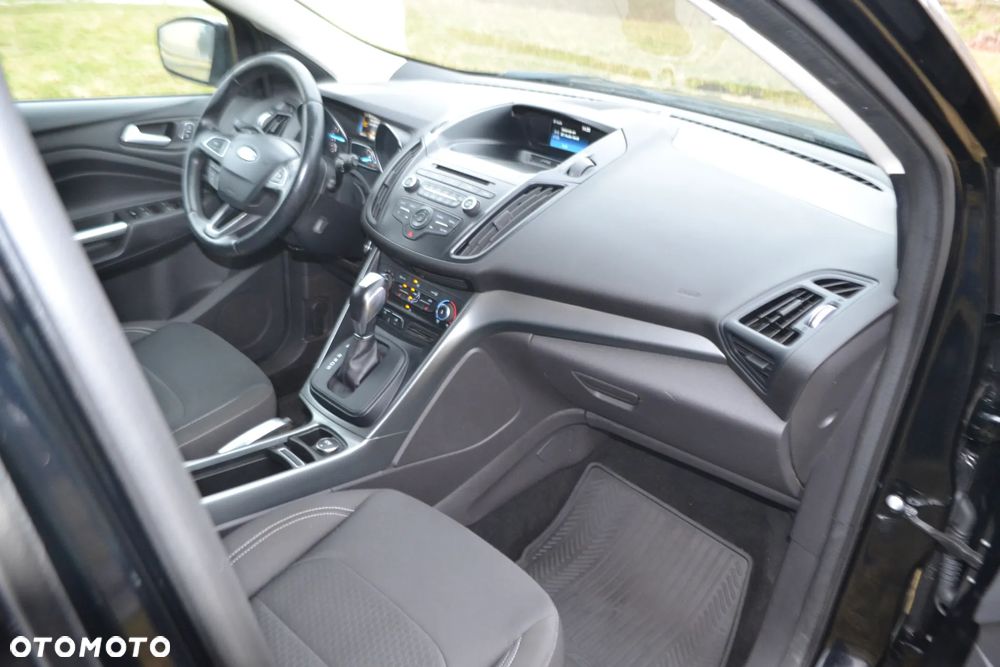 Ford Kuga 1.5 EcoBoost 2x4 Titanium - 22