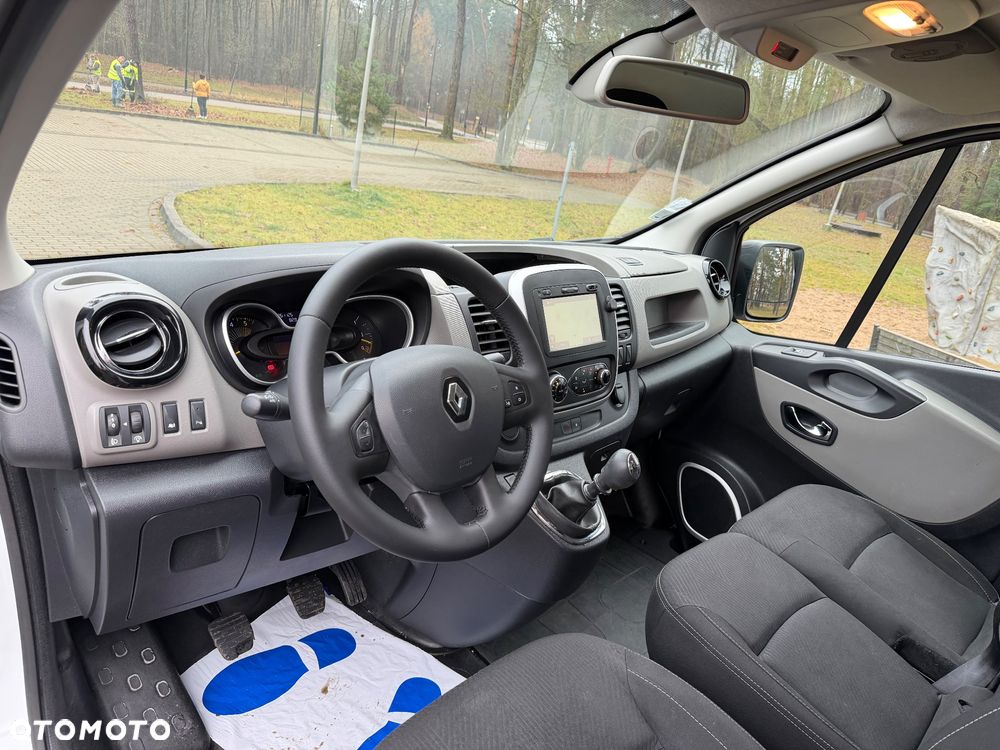 Renault Trafic - 19