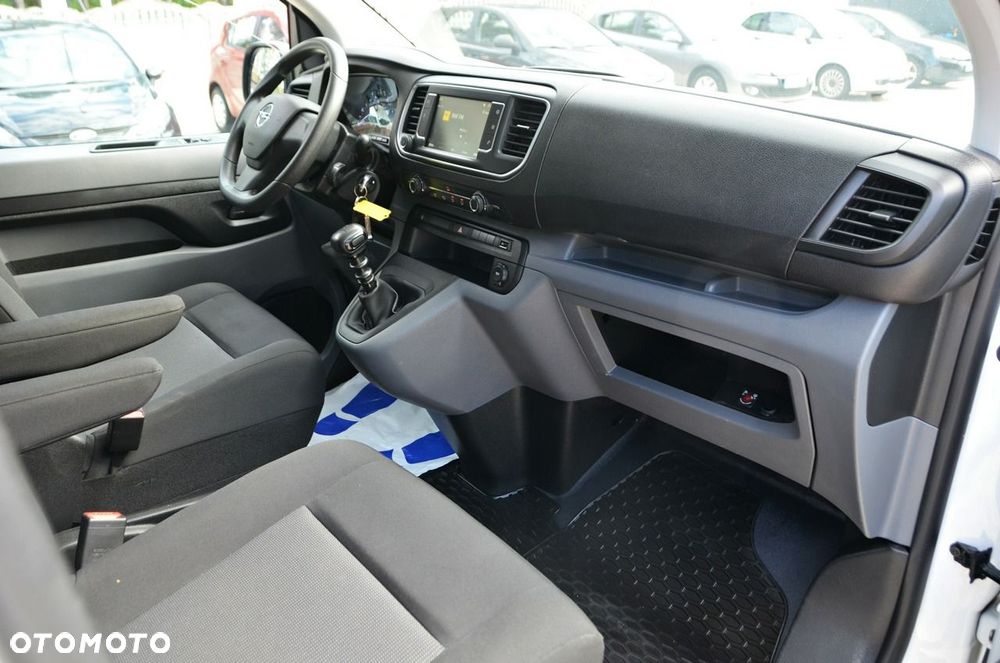 Opel Vivaro Kombi Long 2,8t Enjoy - 30