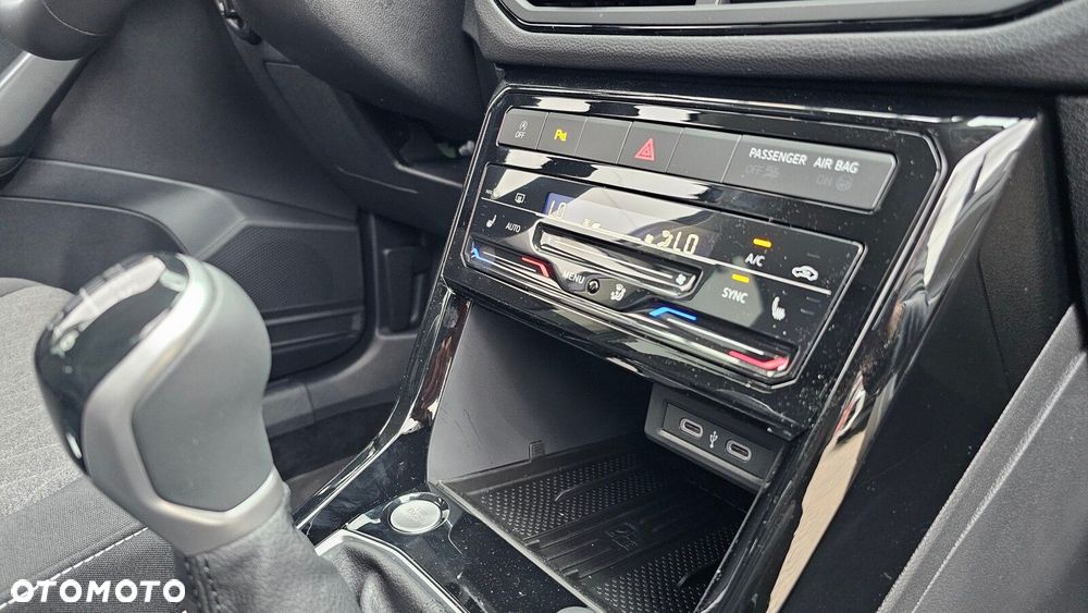 Volkswagen T-Cross - 27