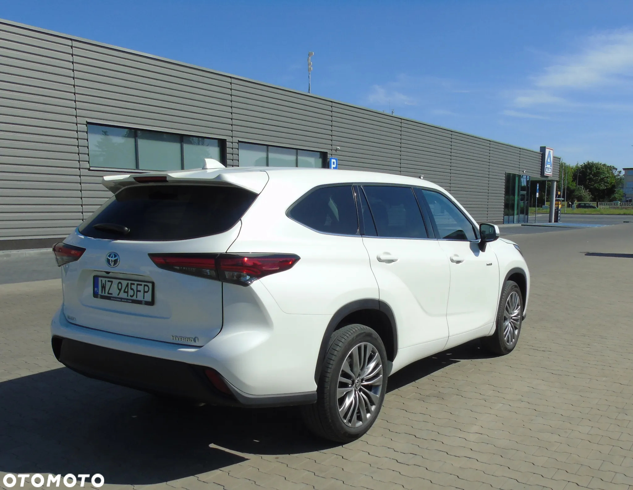 Toyota Highlander 2.5 Hybrid Comfort - 3