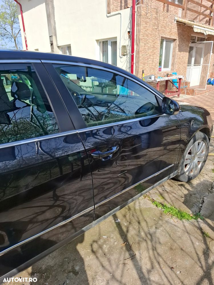 Volkswagen Passat 2.0 TDI Highline - 18
