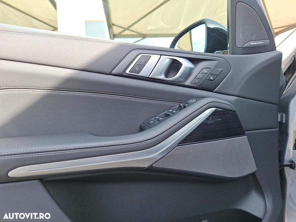 BMW X5 xDrive30d - 16