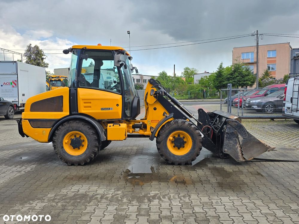 JCB 406 SVC - 6