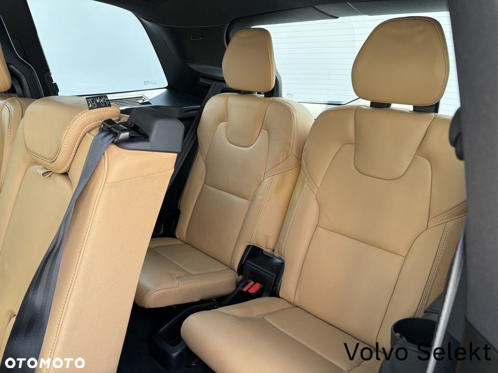 Volvo XC 90 - 26