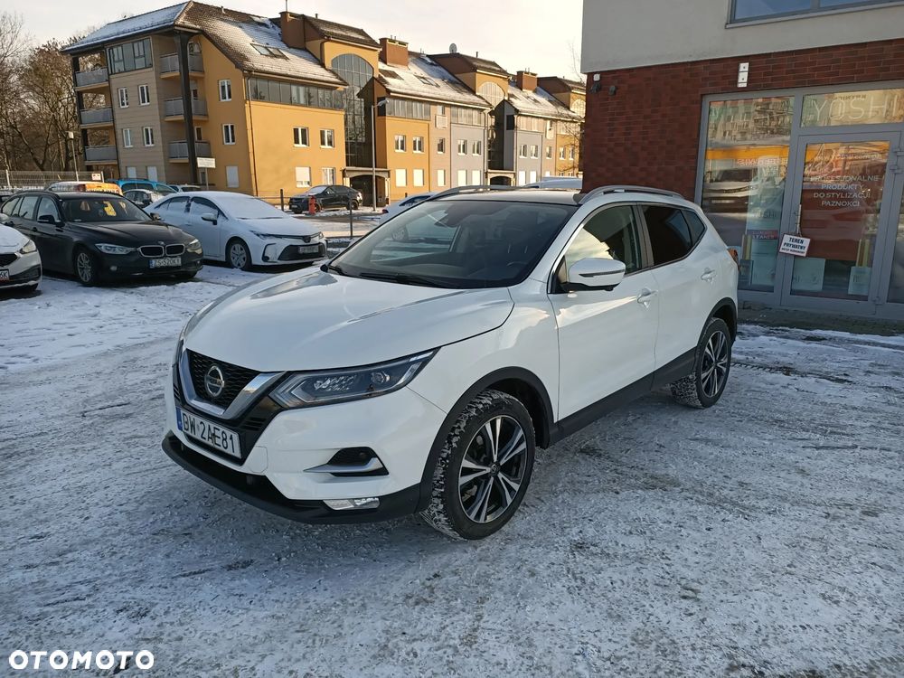 Nissan Qashqai 1.2 DIG-T N-Connecta - 1
