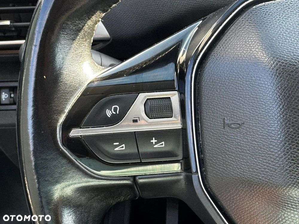 Peugeot 3008 - 25