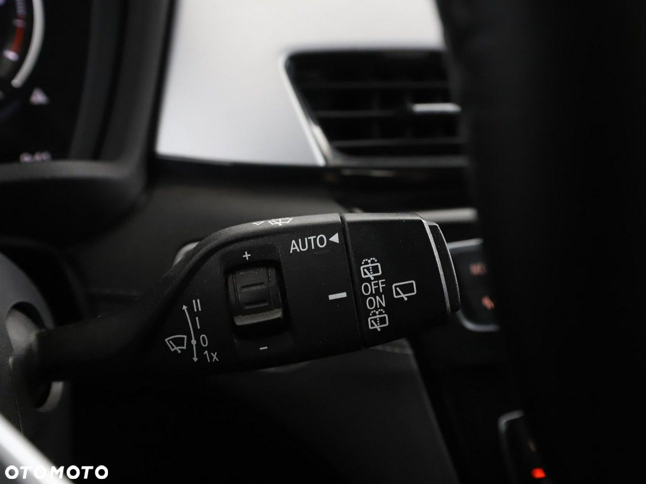 BMW X2 sDrive18d Advantage - 37