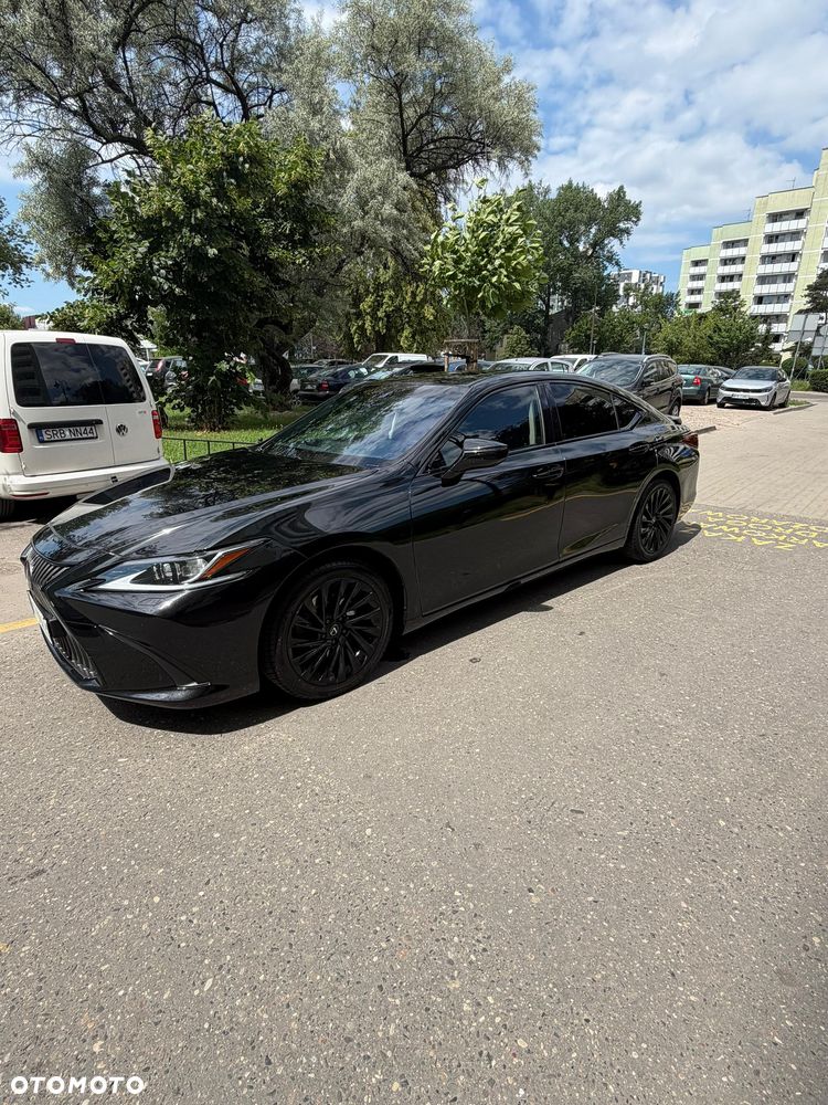 Lexus ES 300h Business Edition - 2