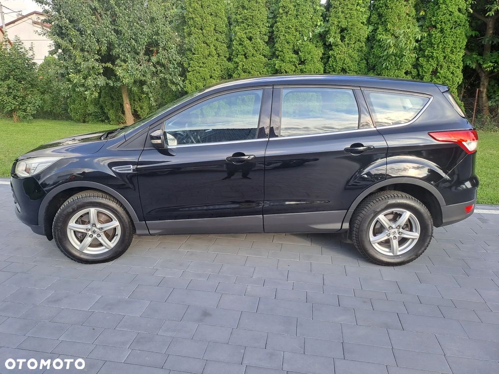 Ford Kuga 1.6 EcoBoost 2x4 Trend - 3