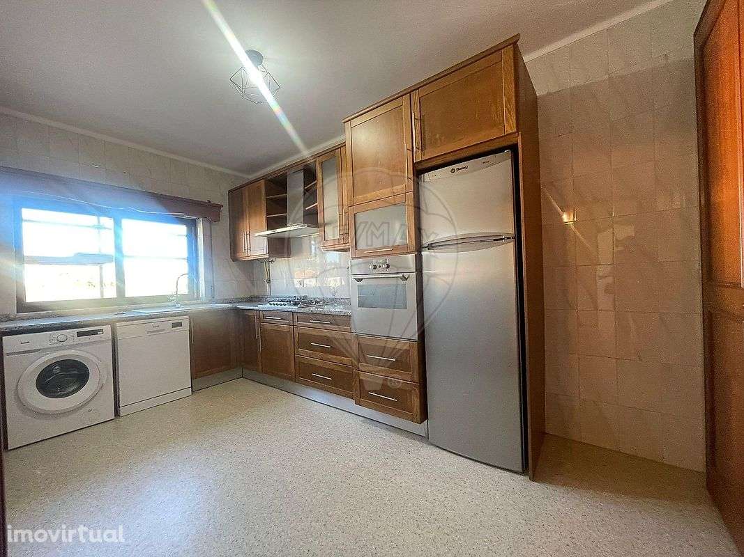 Apartamento T2 para arrendamento - Grande imagem: 3/46