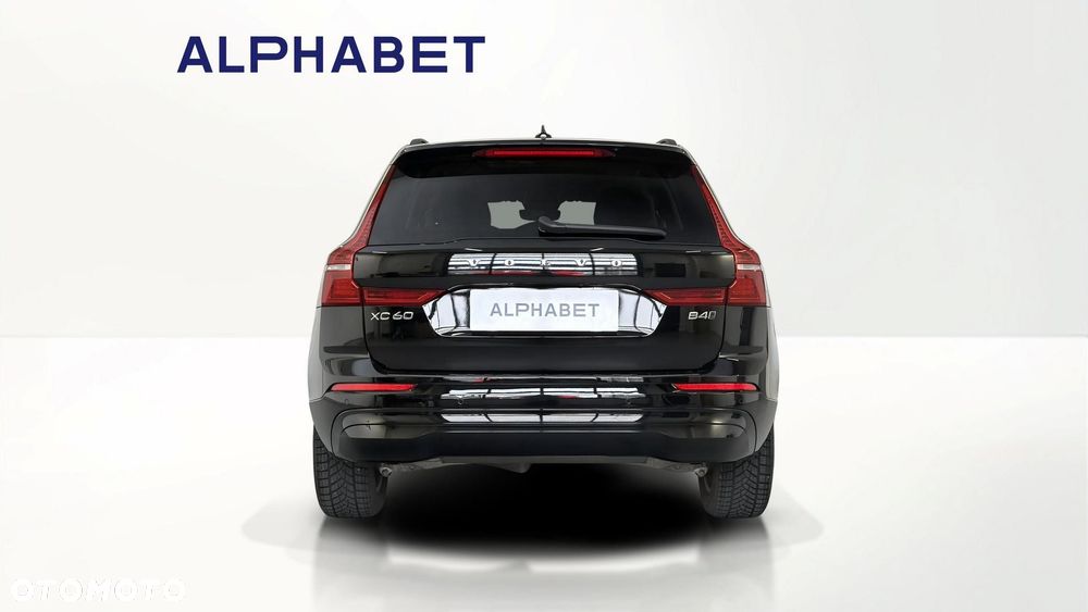 Volvo XC 60 B4 D AWD Core - 8