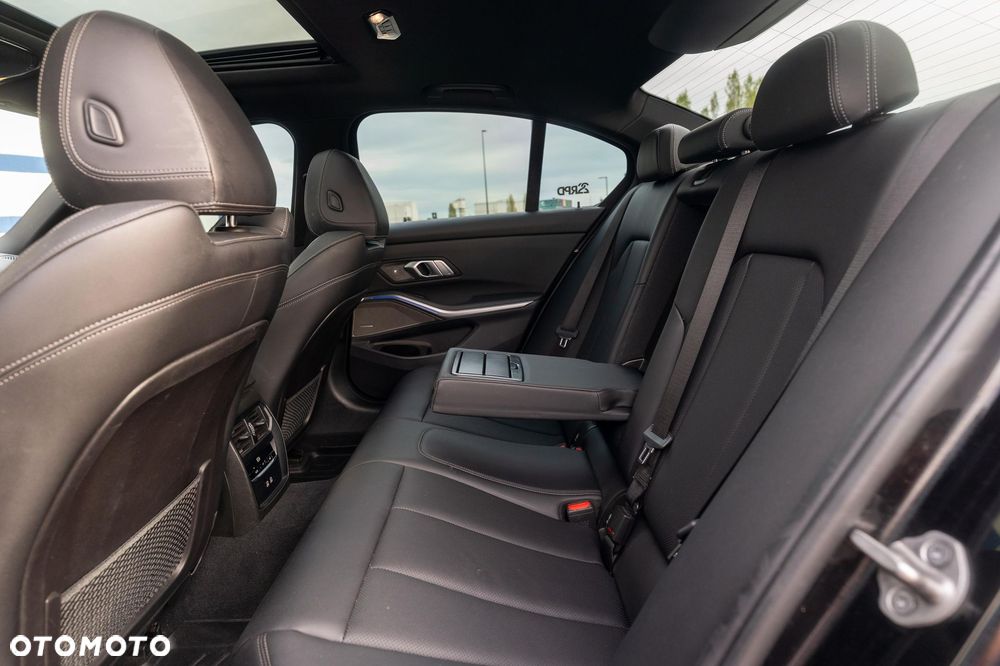 BMW Seria 3 - 27