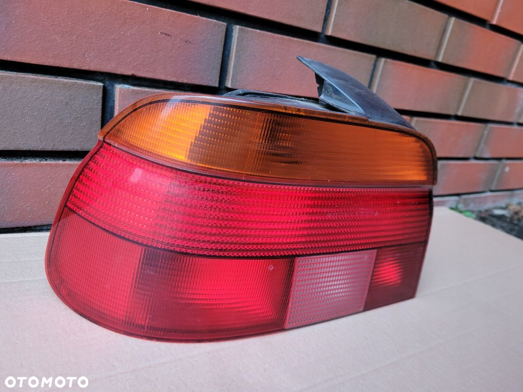 LAMPA LEWY TYL BMW E39 SEDAN 8358031 - 5