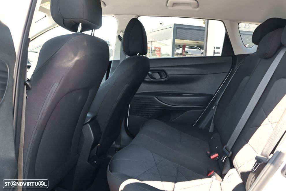 Hyundai Bayon 1.0 T-GDI Premium - 17