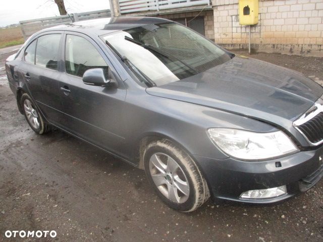 Skoda Octavia II nr lak. 9153 części blacharskie i mechaniczne, silnik, skrzynia biegów - 5