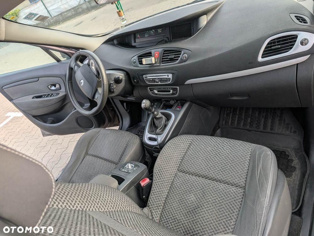 Renault Scenic 1.5 dCi Tech Run - 16