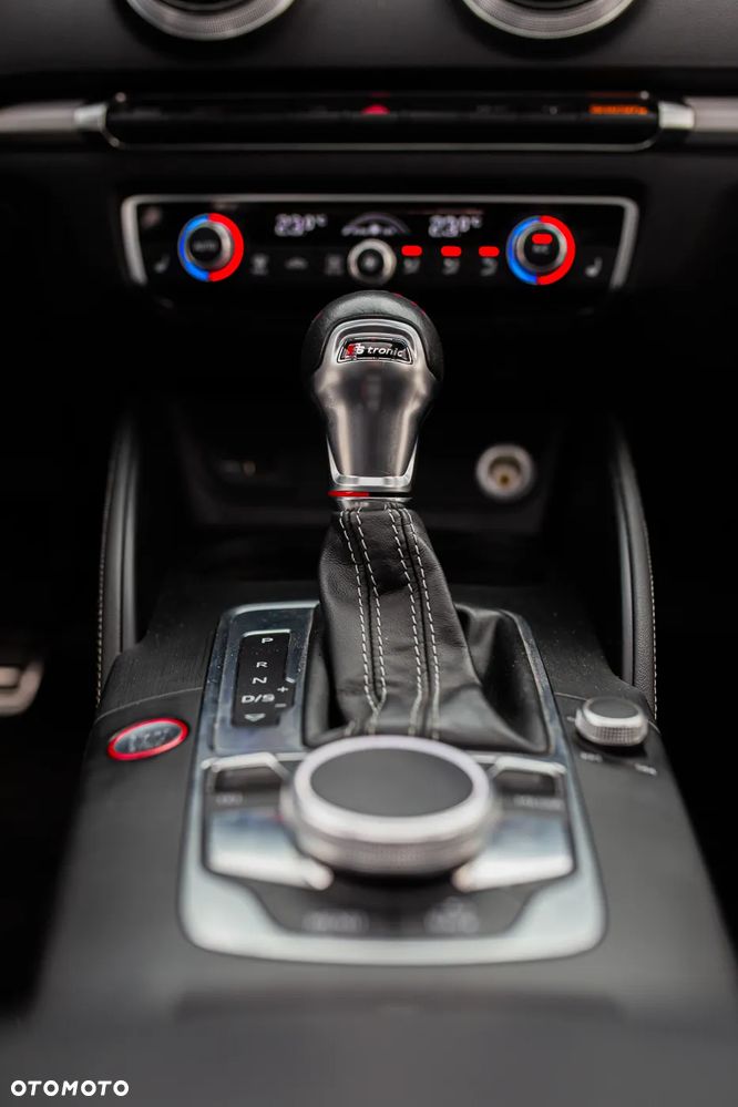 Audi S3 S tronic - 9