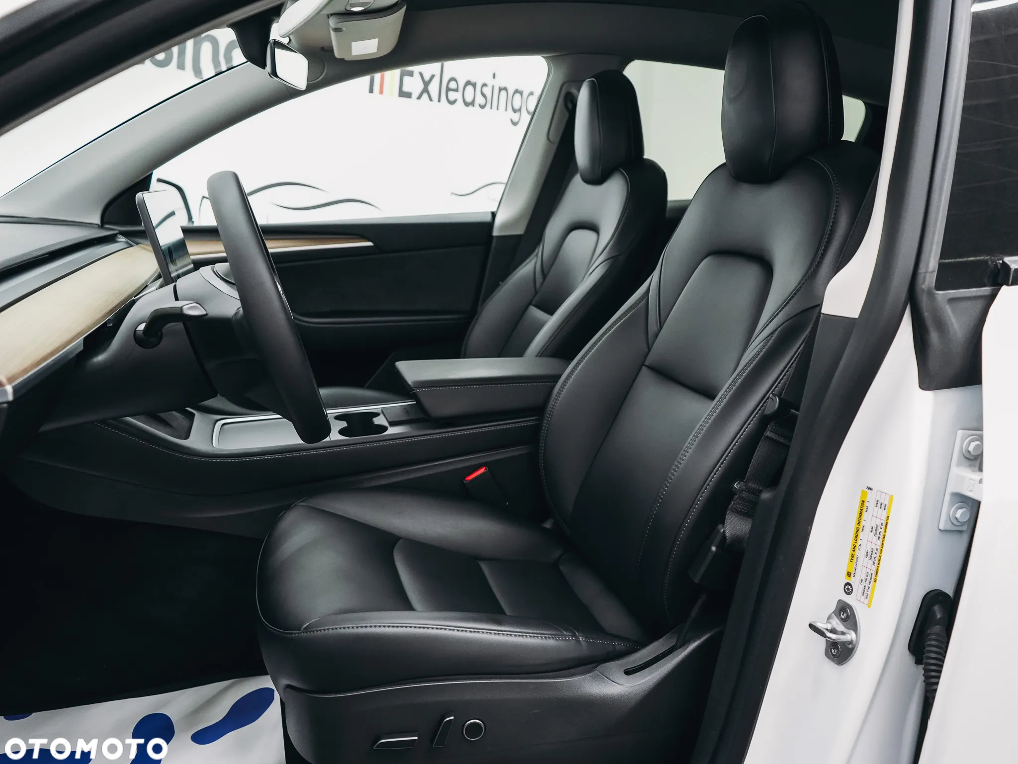 Tesla Y Model Long Range Dual Motor AWD - 15