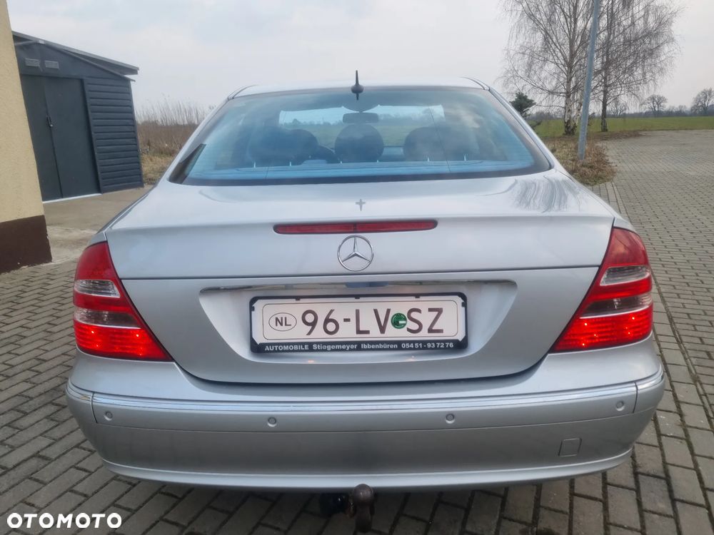 Mercedes-Benz Klasa E 240 4-Matic Avantgarde - 6