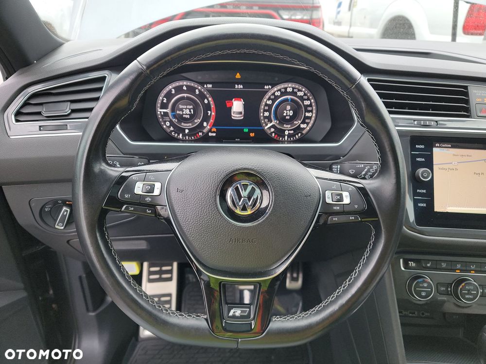 Volkswagen Tiguan - 8